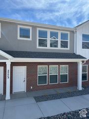 2773 E SKYCREST ALY #411, Eagle Mountain, UT 84005