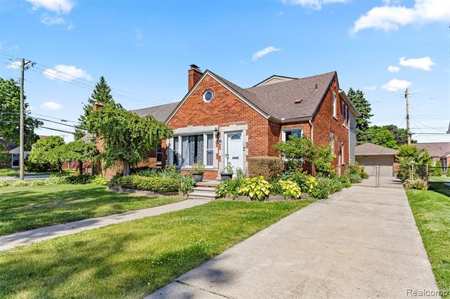 450 N Denwood Street, Dearborn, MI 48128