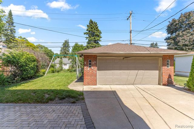 450 N Denwood Street, Dearborn, MI 48128