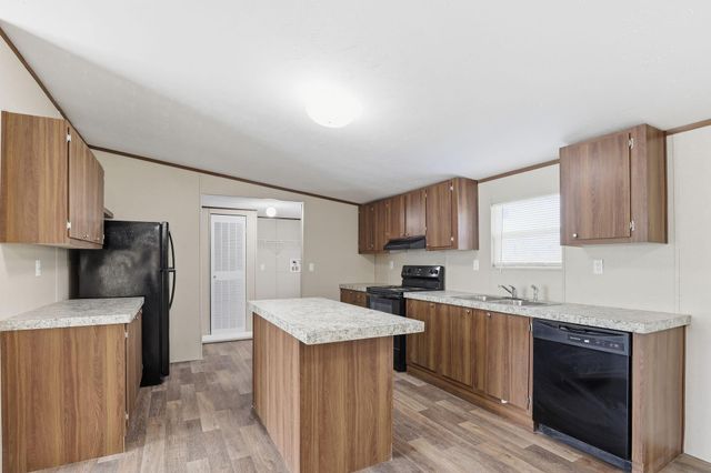 101 Oakdale Drive, Huntsville, TX 77320