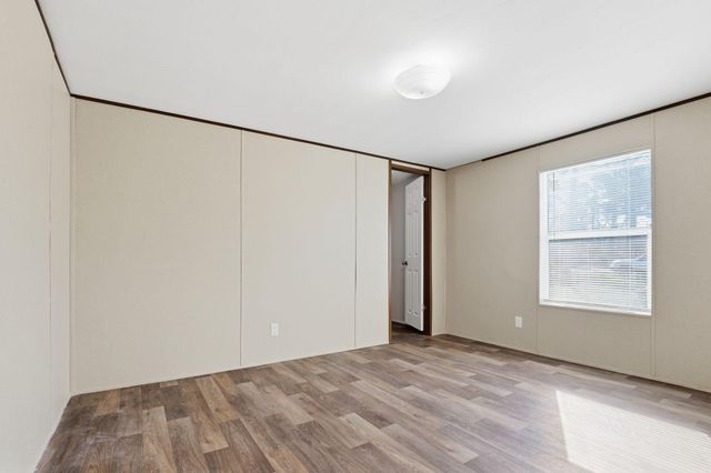 101 Oakdale Drive, Huntsville, TX 77320