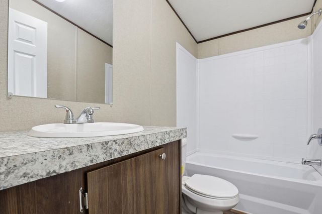 101 Oakdale Drive, Huntsville, TX 77320