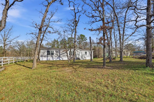 101 Oakdale Drive, Huntsville, TX 77320