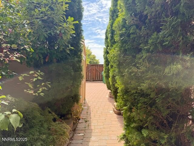 2600 Anqua Court, Sparks, NV 89434