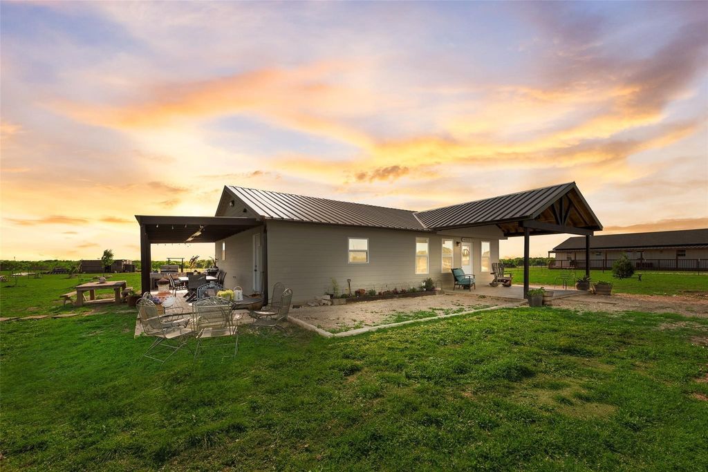199 Hill County Road 4434, Itasca, TX 76055