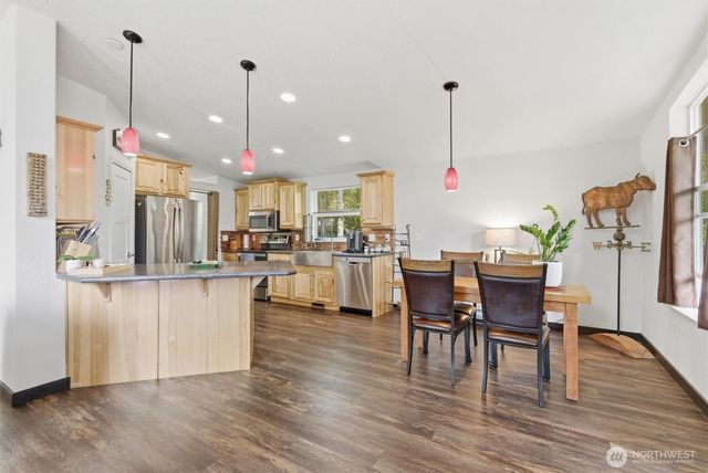 470 Sunshine Drive, Sequim, WA 98382