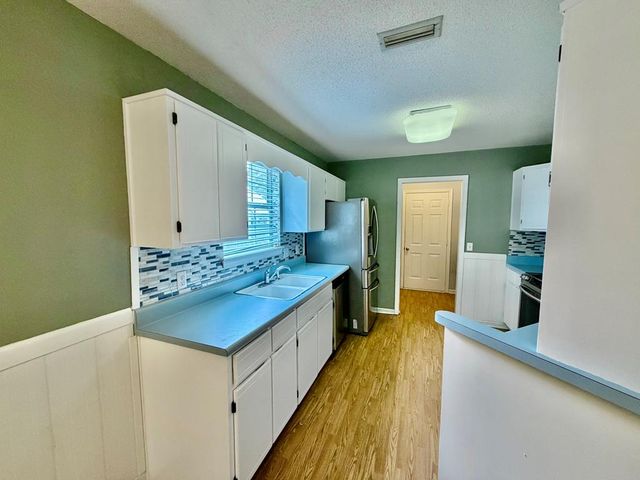200 Concord Circle, Dothan, AL 36301