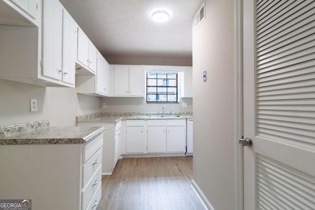 6437 Stone Way, Morrow, GA 30260