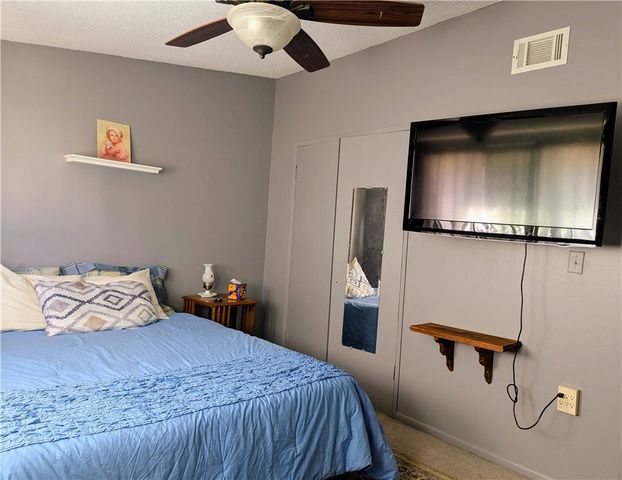 38457 Glenbush Avenue, Palmdale, CA 93550