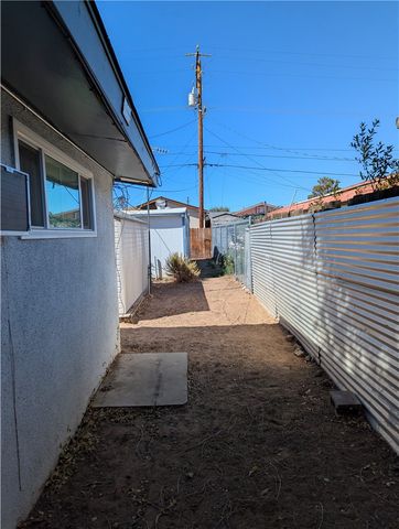 38457 Glenbush Avenue, Palmdale, CA 93550