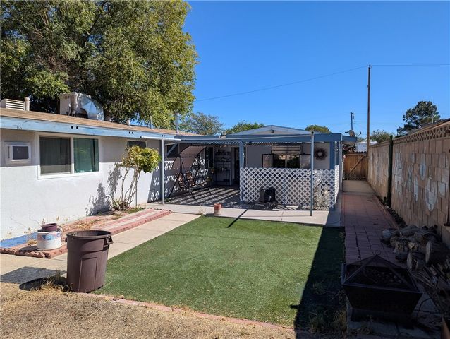 38457 Glenbush Avenue, Palmdale, CA 93550