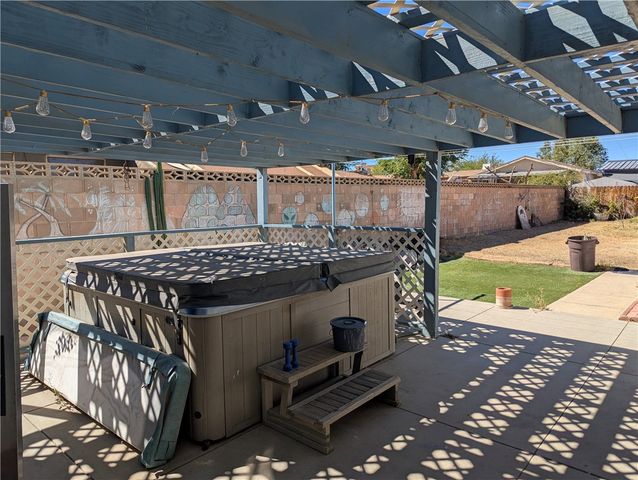 38457 Glenbush Avenue, Palmdale, CA 93550