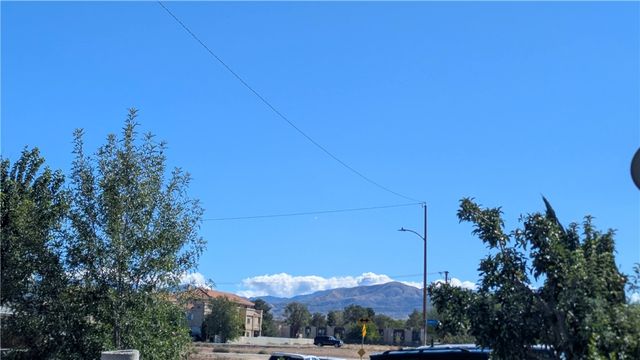 38457 Glenbush Avenue, Palmdale, CA 93550