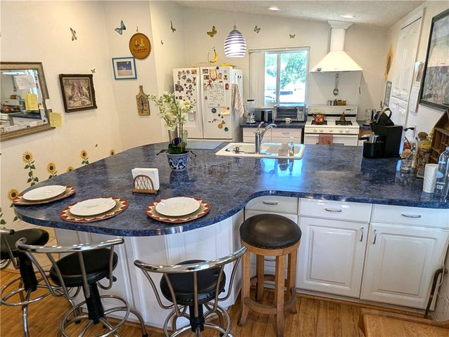 38457 Glenbush Avenue, Palmdale, CA 93550