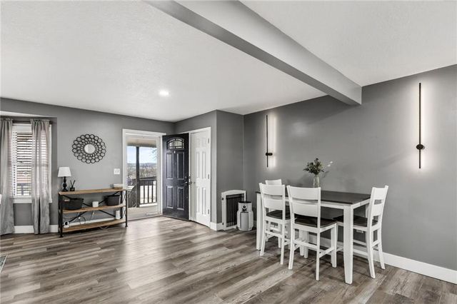 1207 N Atherton Road, Independence, MO 64056