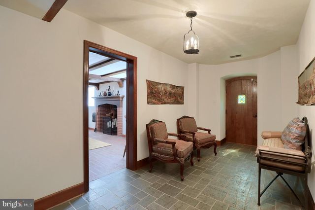 80 SCHOOL HOUSE RD, Lancaster, PA 17603