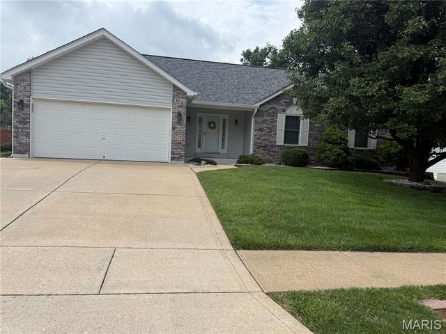 1167 Sweeping Oaks Drive, Unincorporated, MO 63304