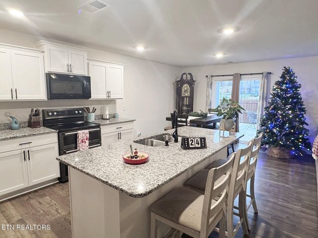 507 Creek Bridge Way, Maryville, TN 37804