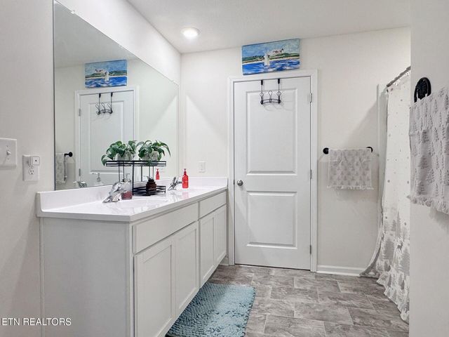 507 Creek Bridge Way, Maryville, TN 37804