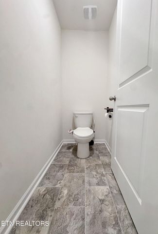 507 Creek Bridge Way, Maryville, TN 37804