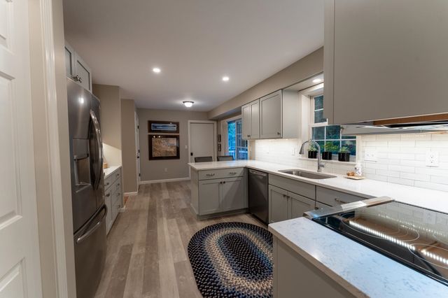 139 Skyline Drive, Moultonborough, NH 03254