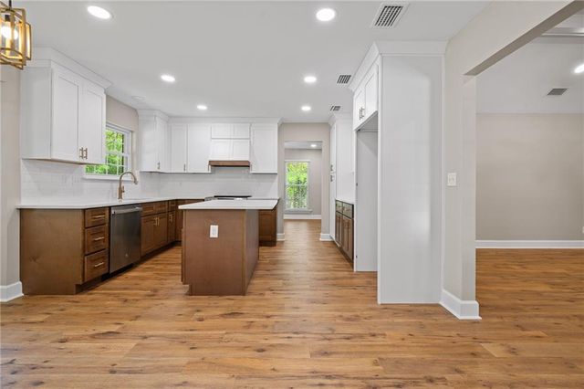 7671 Country Squire Drive, Mobile, AL 36695