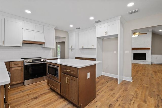 7671 Country Squire Drive, Mobile, AL 36695