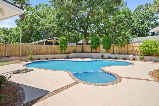 7671 Country Squire Drive, Mobile, AL 36695