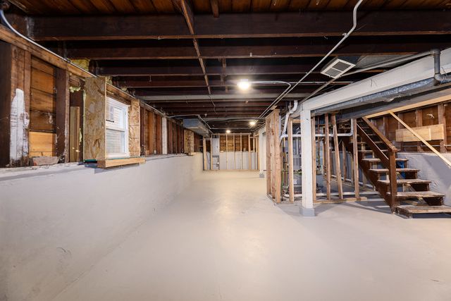 1217 Elmwood Avenue, Berwyn, IL 60402