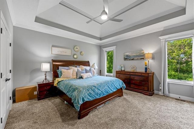 1209 Dunvegan Lane, Raymore, MO 64083
