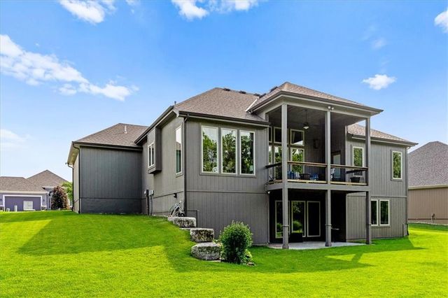 1209 Dunvegan Lane, Raymore, MO 64083