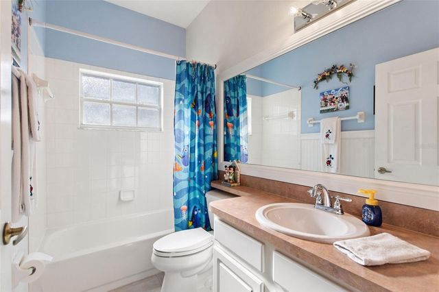 215 FITZGERALD LN, Davenport, FL 33837