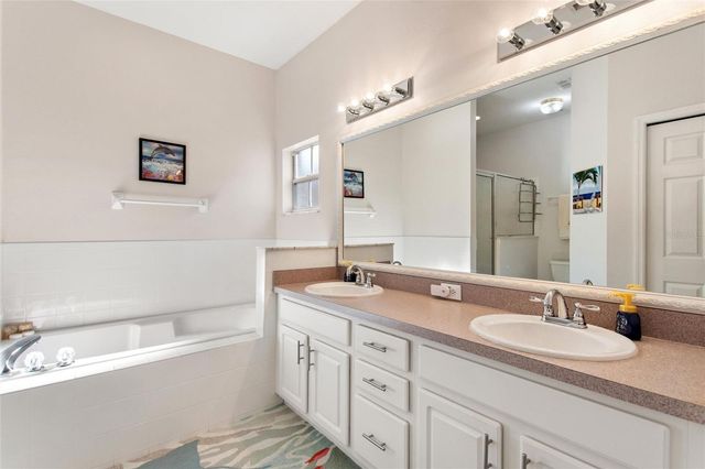 215 FITZGERALD LN, Davenport, FL 33837