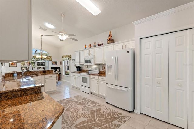 215 FITZGERALD LN, Davenport, FL 33837
