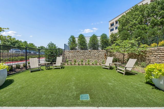 5270 Town & Country Boulevard 22, Frisco, TX 75034