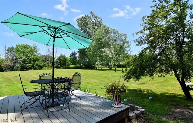 17615 Indian Hills Drive, Chagrin Falls, OH 44023