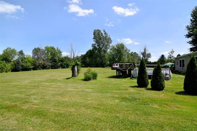 17615 Indian Hills Drive, Chagrin Falls, OH 44023