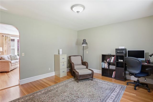 712 East Road Road, Scituate, RI 02857