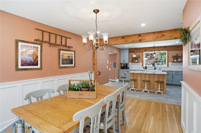 712 East Road Road, Scituate, RI 02857