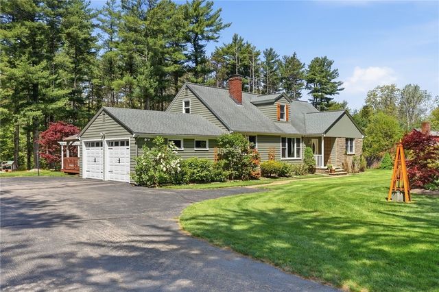 712 East Road Road, Scituate, RI 02857