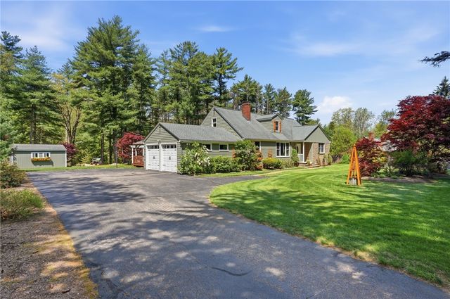 712 East Road Road, Scituate, RI 02857