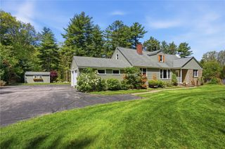 712 East Road Road, Scituate, RI 02857