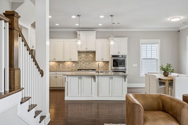 9560 Dresden Sq, Brentwood, TN 37027