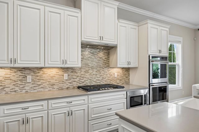 9560 Dresden Sq, Brentwood, TN 37027
