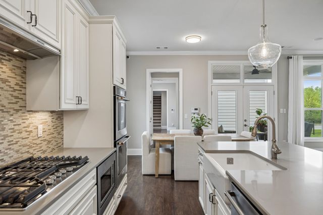 9560 Dresden Sq, Brentwood, TN 37027