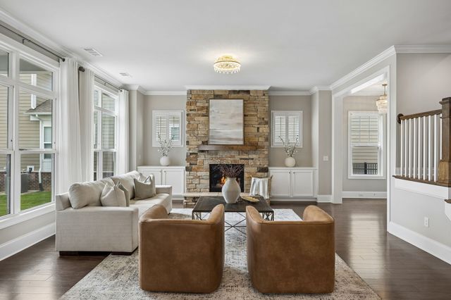 9560 Dresden Sq, Brentwood, TN 37027