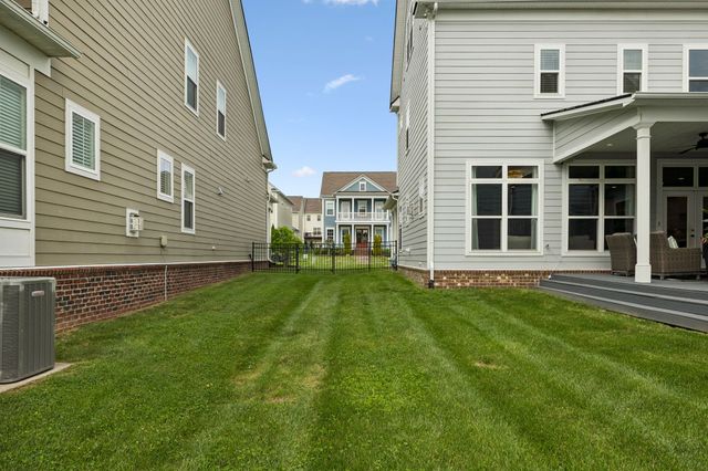 9560 Dresden Sq, Brentwood, TN 37027