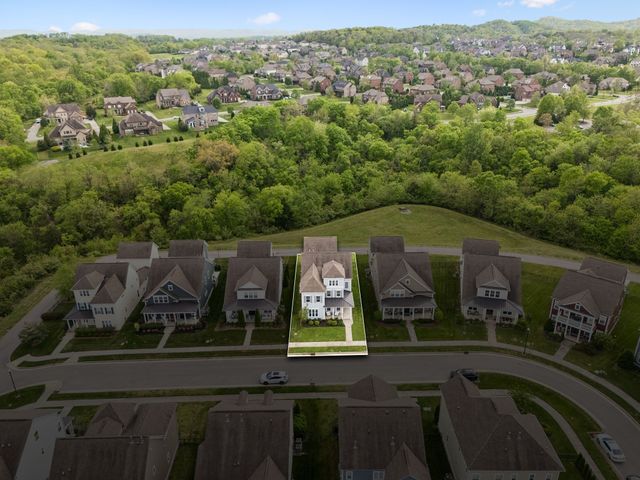 9560 Dresden Sq, Brentwood, TN 37027