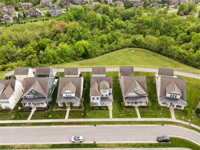 9560 Dresden Sq, Brentwood, TN 37027