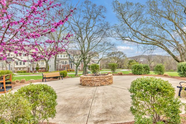 9560 Dresden Sq, Brentwood, TN 37027